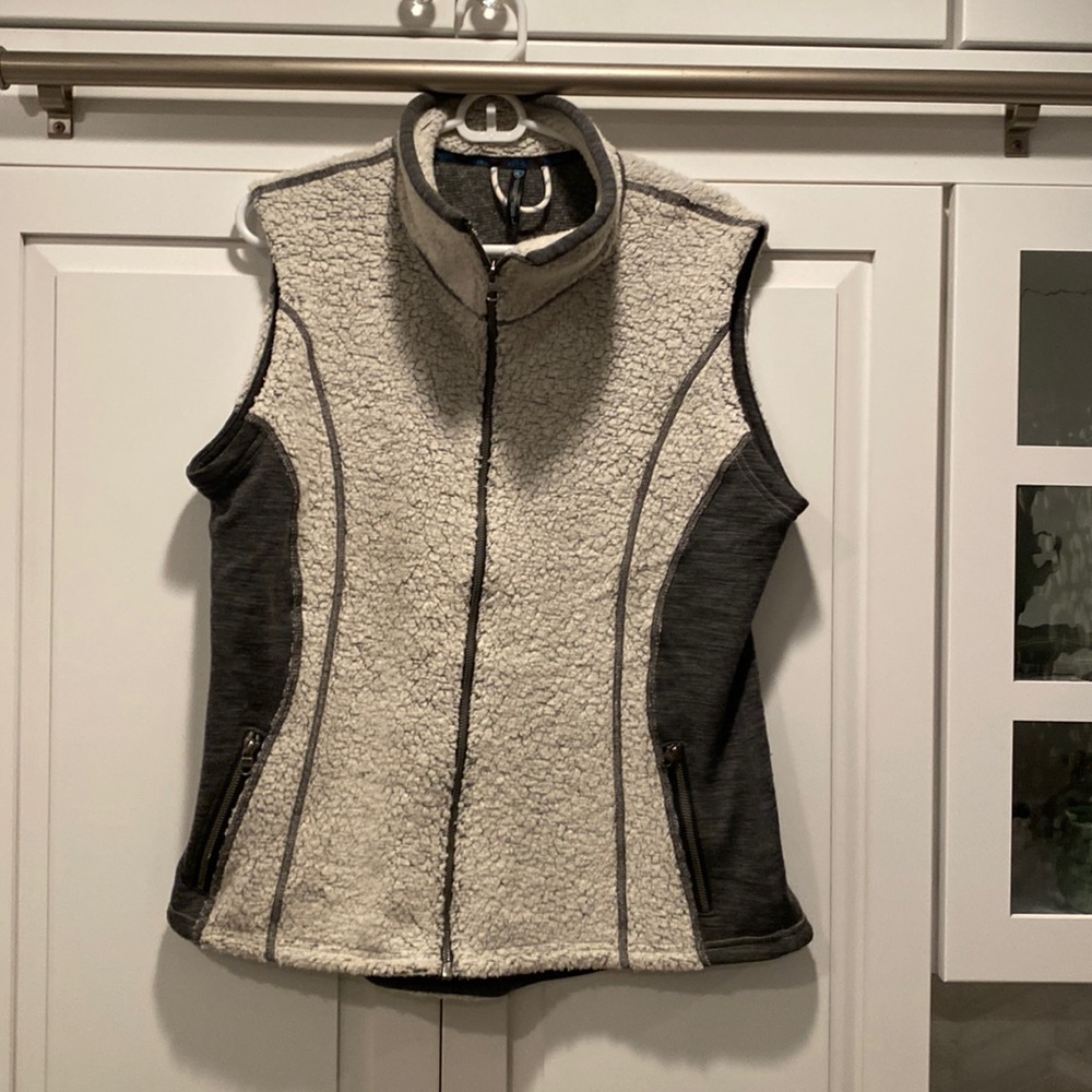Kuhl fleece vest worn once